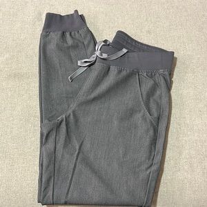 Heather Grey Figs Zamora Jogger Scrubs